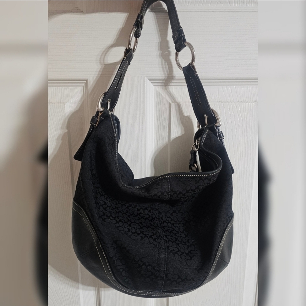 Vintage Coach Black  Signature Hobo Shoulder Bag L04Q-1461 EUC